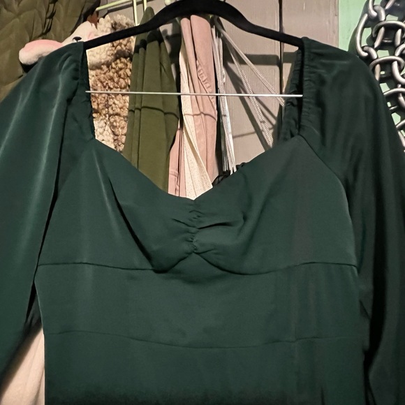 Dark Green dress - Picture 3 of 4